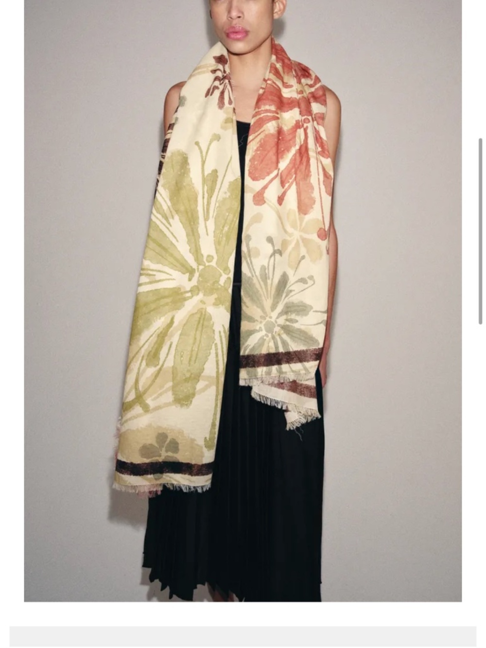 Zara printed scarf   One size : 39.4 x 76.8 inches   NWT